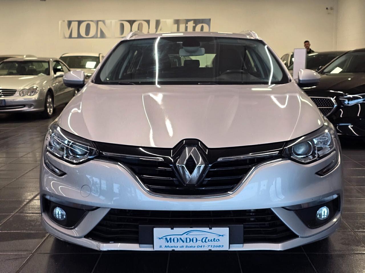 Renault Megane Sporter dCi 115 CV EDC Bus.