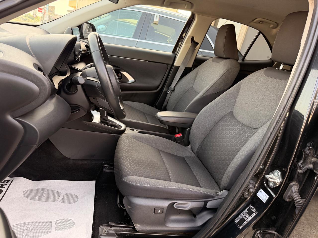 Toyota Yaris Cross 1.5 Hybrid 5p. E-CVT Business