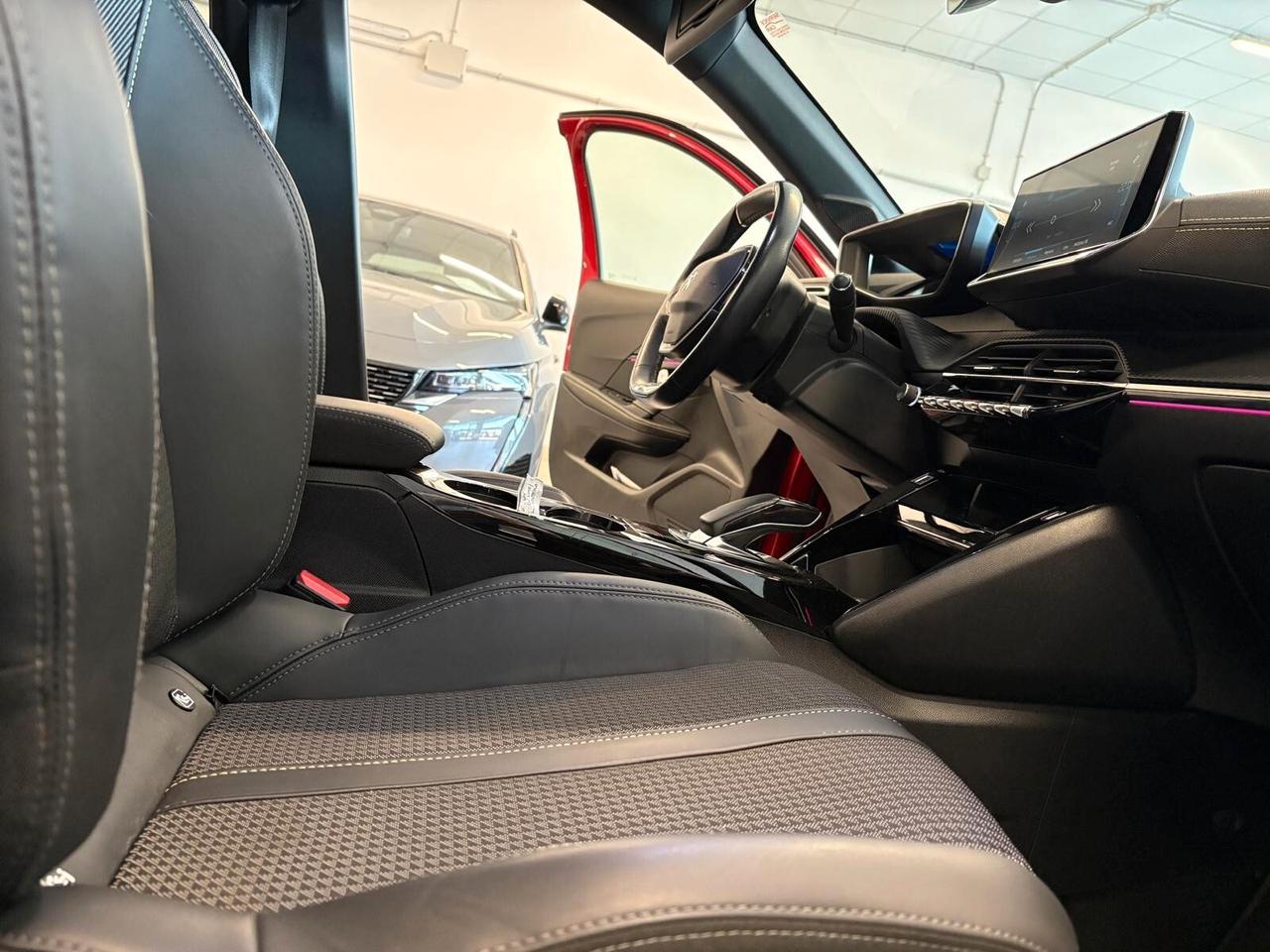 Peugeot 208 GT Line motore elettrico 5 porte SPOTICAR