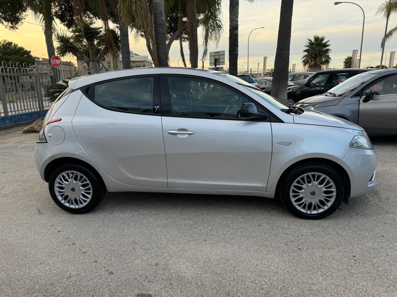 Lancia Ypsilon 1.3 MJT 16V 95 CV 5 porte S&S Gold