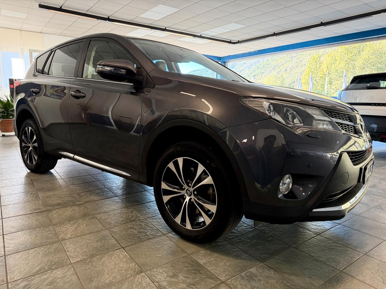 Toyota RAV 4 RAV4 2.2 D-CAT 4X4 CAMBIO AUTOMATICO GANCIO TRAINO WHITE EDITION