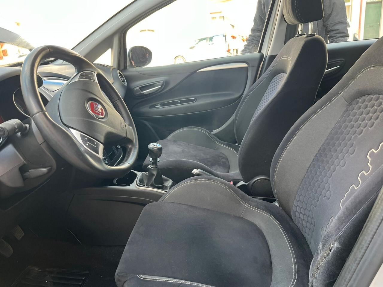 FIAT PUNTO 1.2 BENZ LOUNGE 51KW DISTRIBUZ ESEGUITA PERFETTA