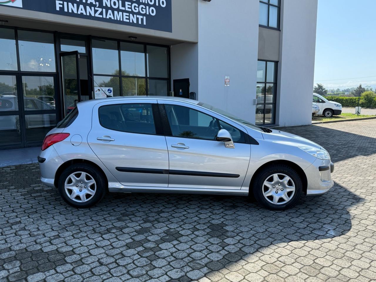 Peugeot 308 1.6 VTi 120CV 5p.|NEOPATENTATI