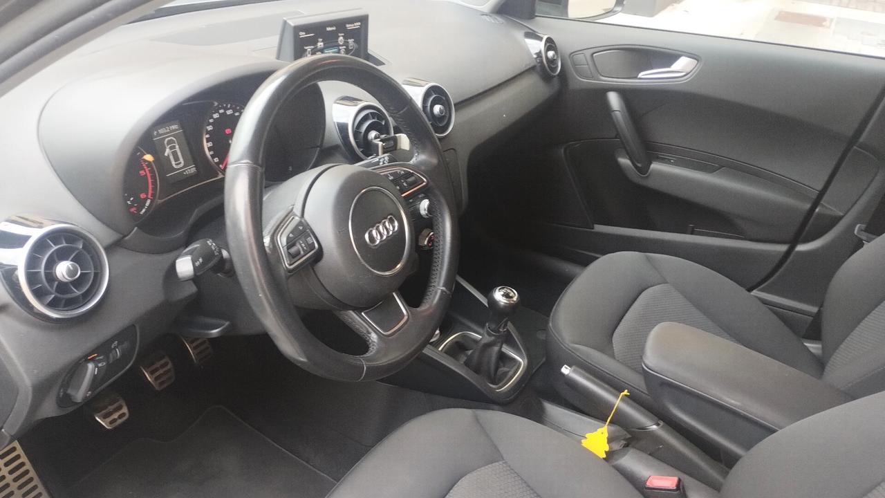 Audi A1 SPB 1.6 TDI S line edition