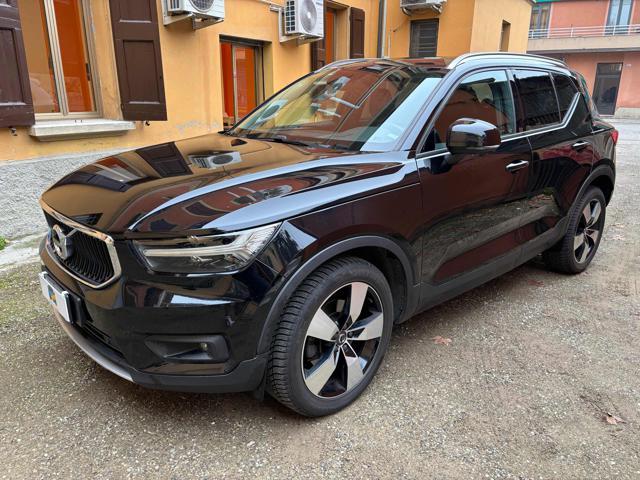 VOLVO XC40 D3 AWD Geartronic Momentum