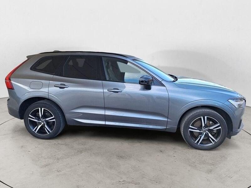 Volvo XC60 B4 197+14 CV AWD Automatica Mild Hybrid NAVI LED R-design