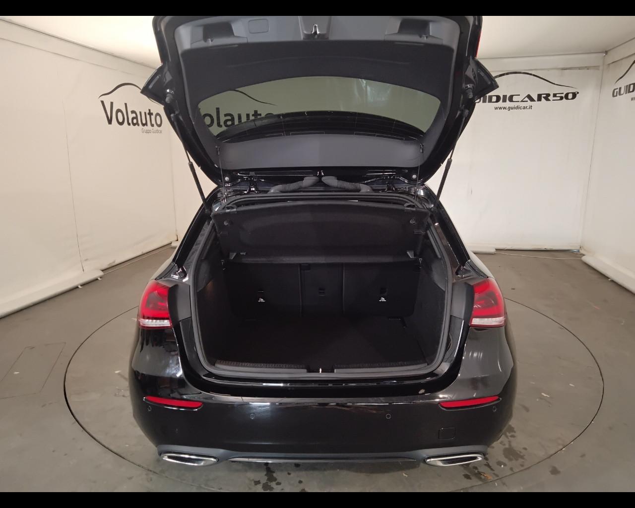 Mercedes-Benz Classe A - W177 2018 - A 180 d Sport Night edition Plus auto