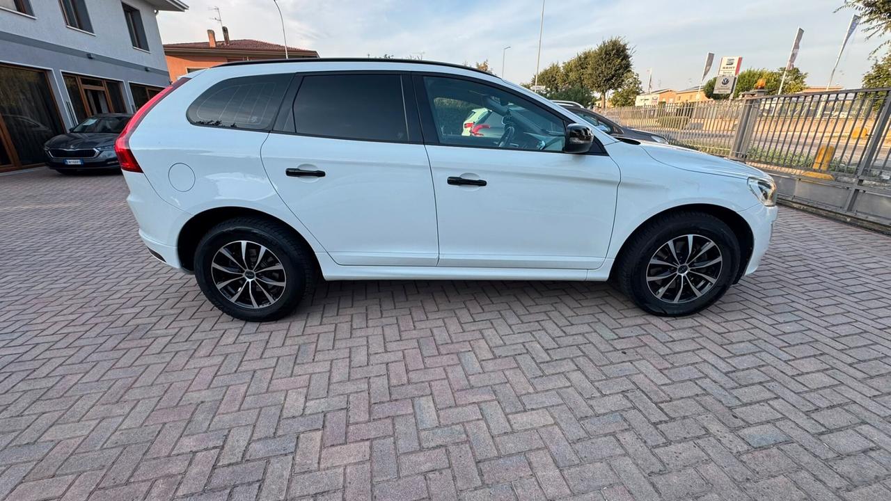 Volvo XC 60 XC60 D4 R-design Kinetic