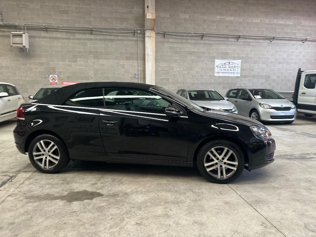 VOLKSWAGEN - Golf Cabrio