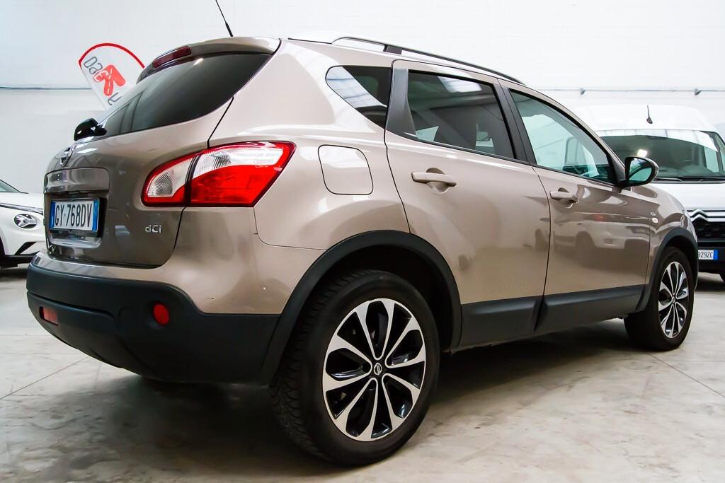 Nissan Qashqai 2.0 dCi auto 130cv Tekna 4WD automatica - Finanziabile!