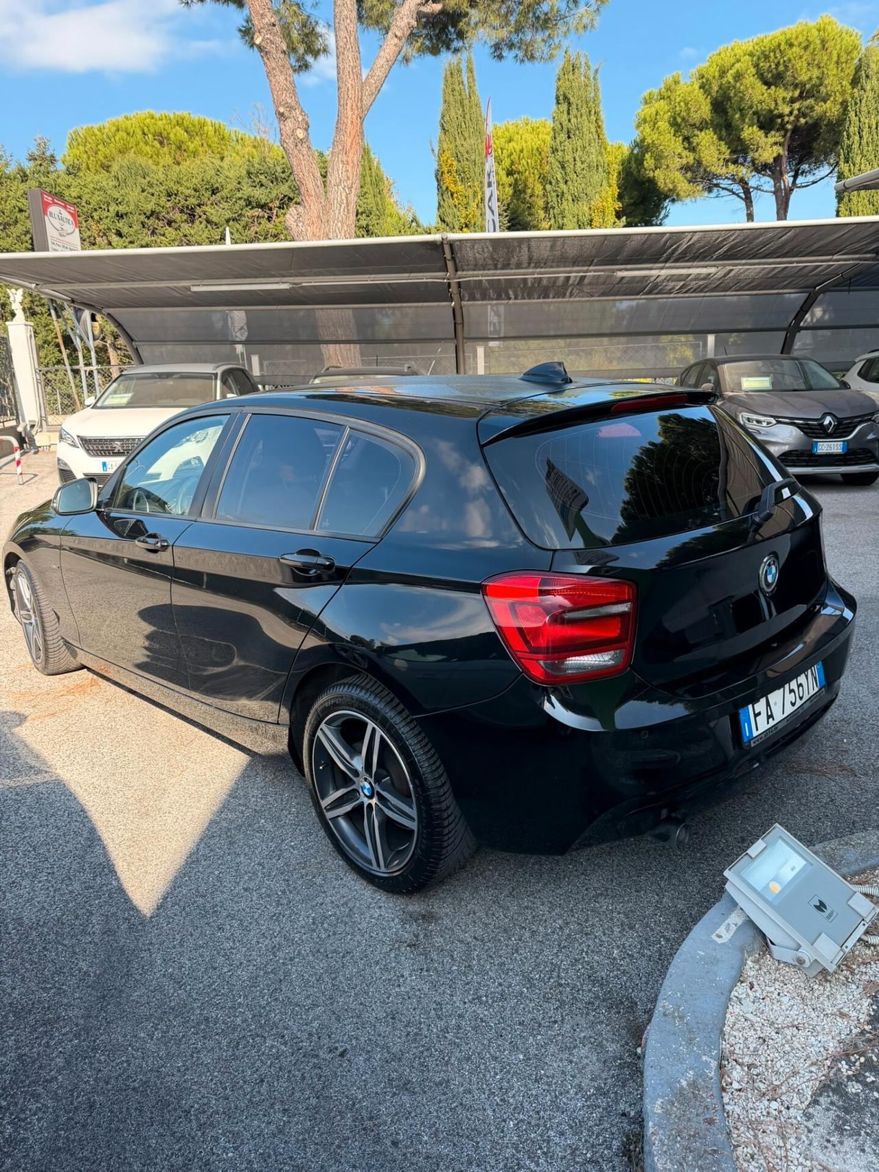 Bmw 118 118d 5p. Msport