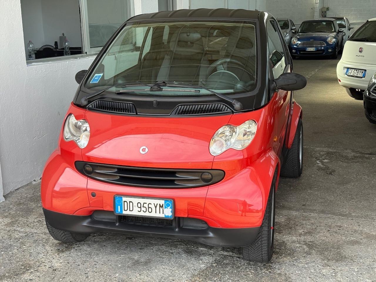 Smart ForTwo 700 coupé pure (37 kW)