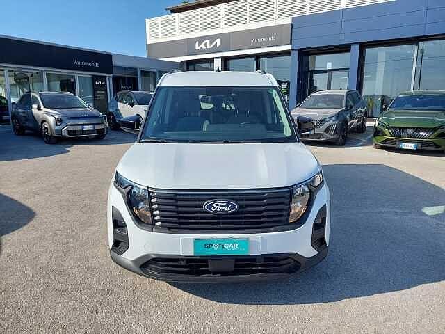 Ford Tourneo Courier 1.0 EcoBoost Powershift Titanium