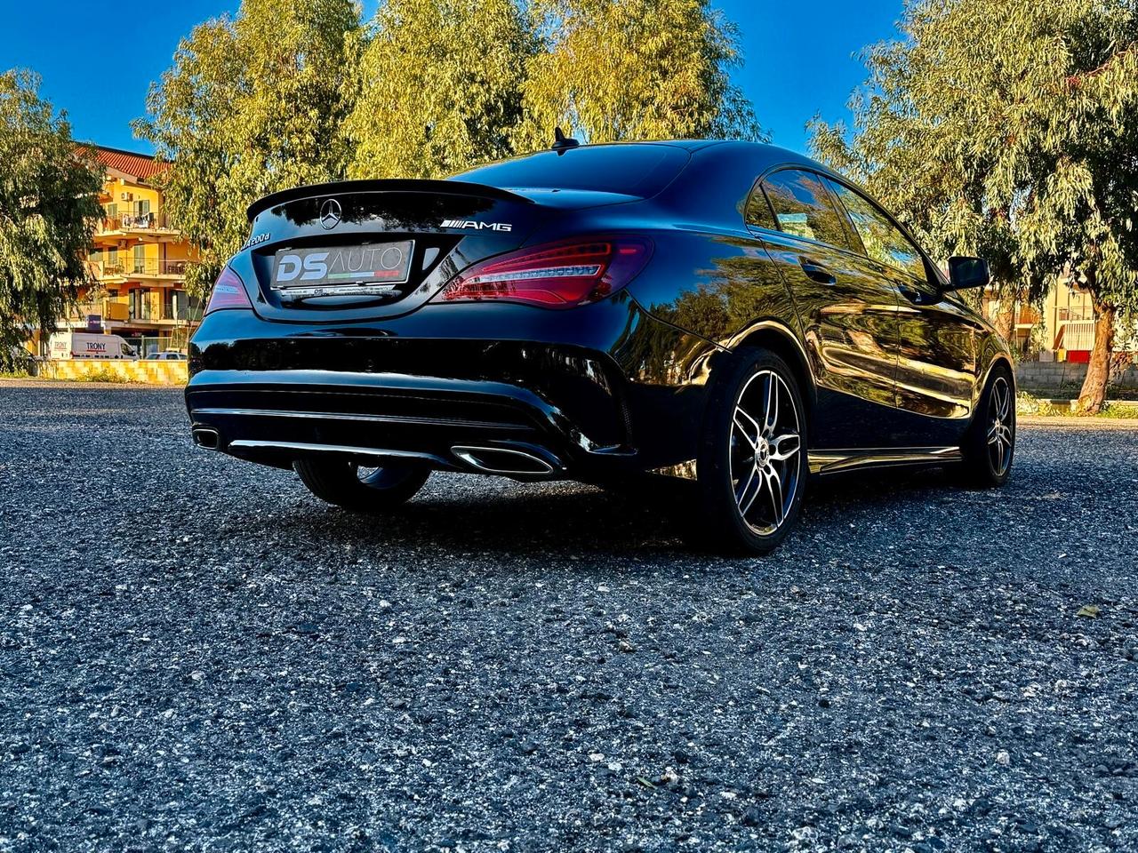 MERCEDES- BENZ CLA 200 D AMG PREMIUM