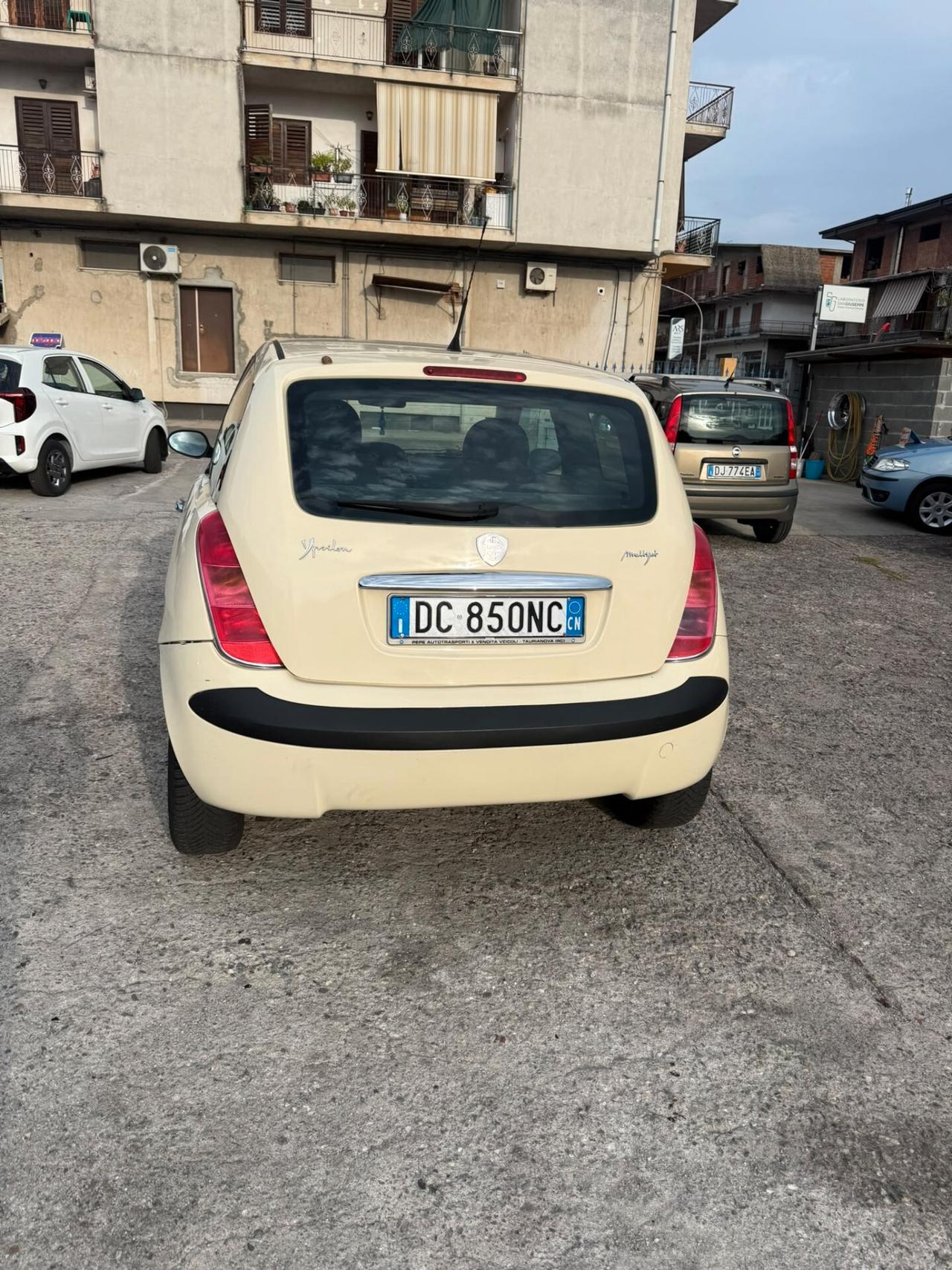 Lancia Ypsilon 1.3 Multijet 16V Argento