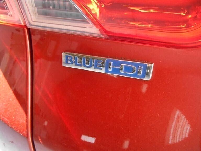 Peugeot 2008 BlueHDi 100 Allure X NEOPATENTATI