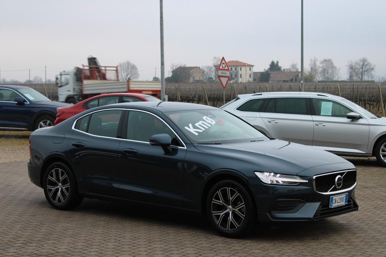 Volvo S60 2000 B3 163CV Mild-Hybrid Core Automatico Km. 0