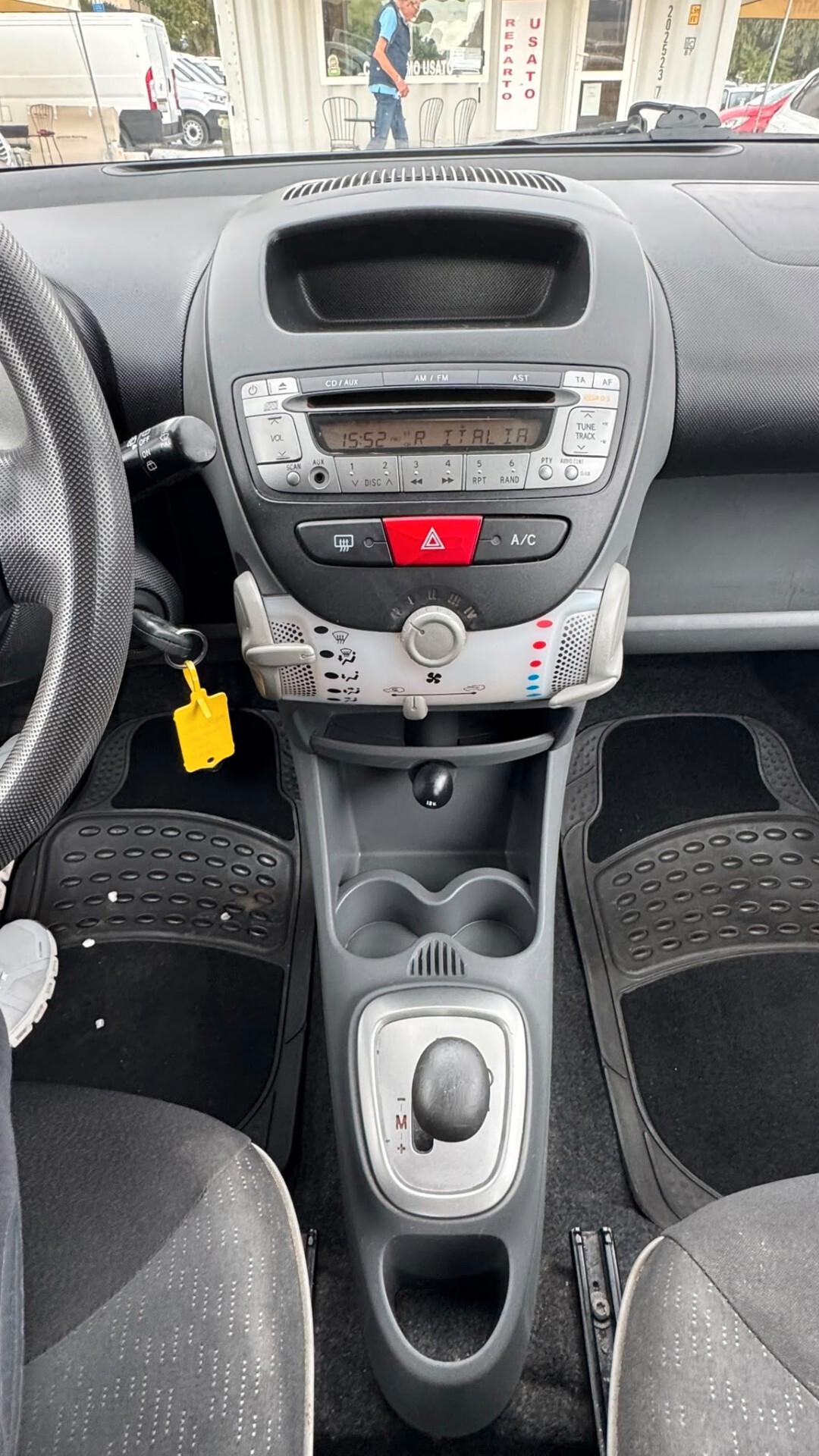 Peugeot 107 1.0 68CV 5p. Allure 2Tronic