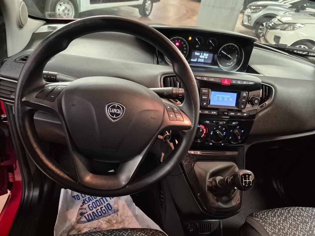 Lancia Ypsilon 1.2 69 CV 5 porte GPL Ecochic Silver