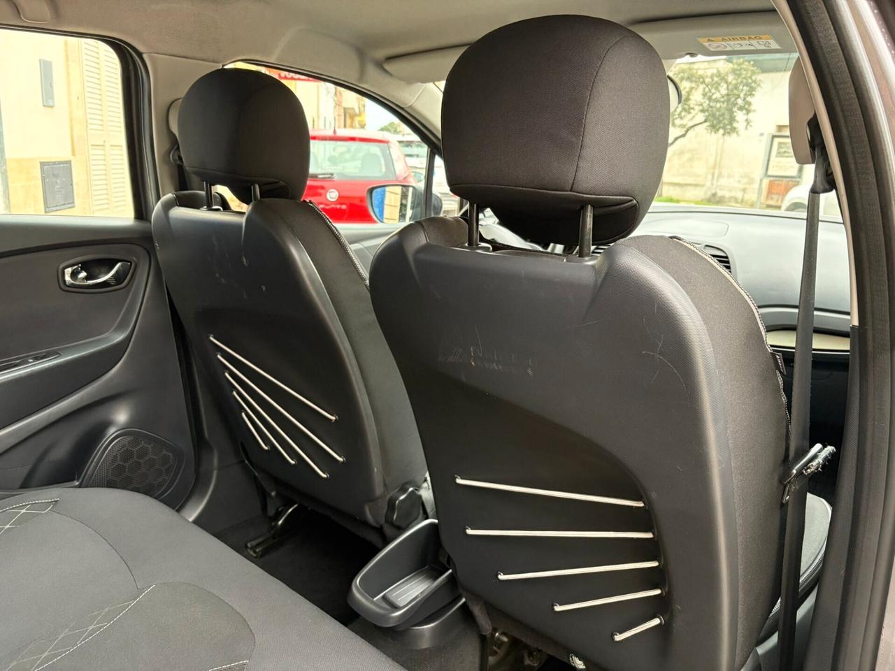 Renault Captur 1.5 R-LINK OPAC TITANIUM BICOLORE 2016 FULL OPT