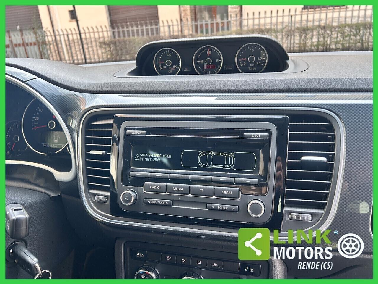 Volkswagen Maggiolino 2.0 TDI DSG Sport 07/2012