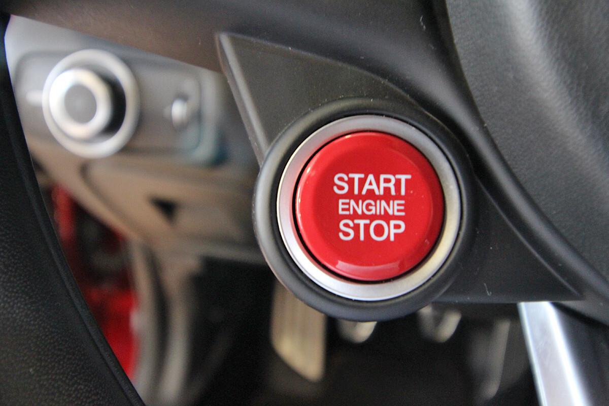 Alfa Romeo Giulia Quadrifoglio MANUALE 2.9 V6 Bi-Turbo