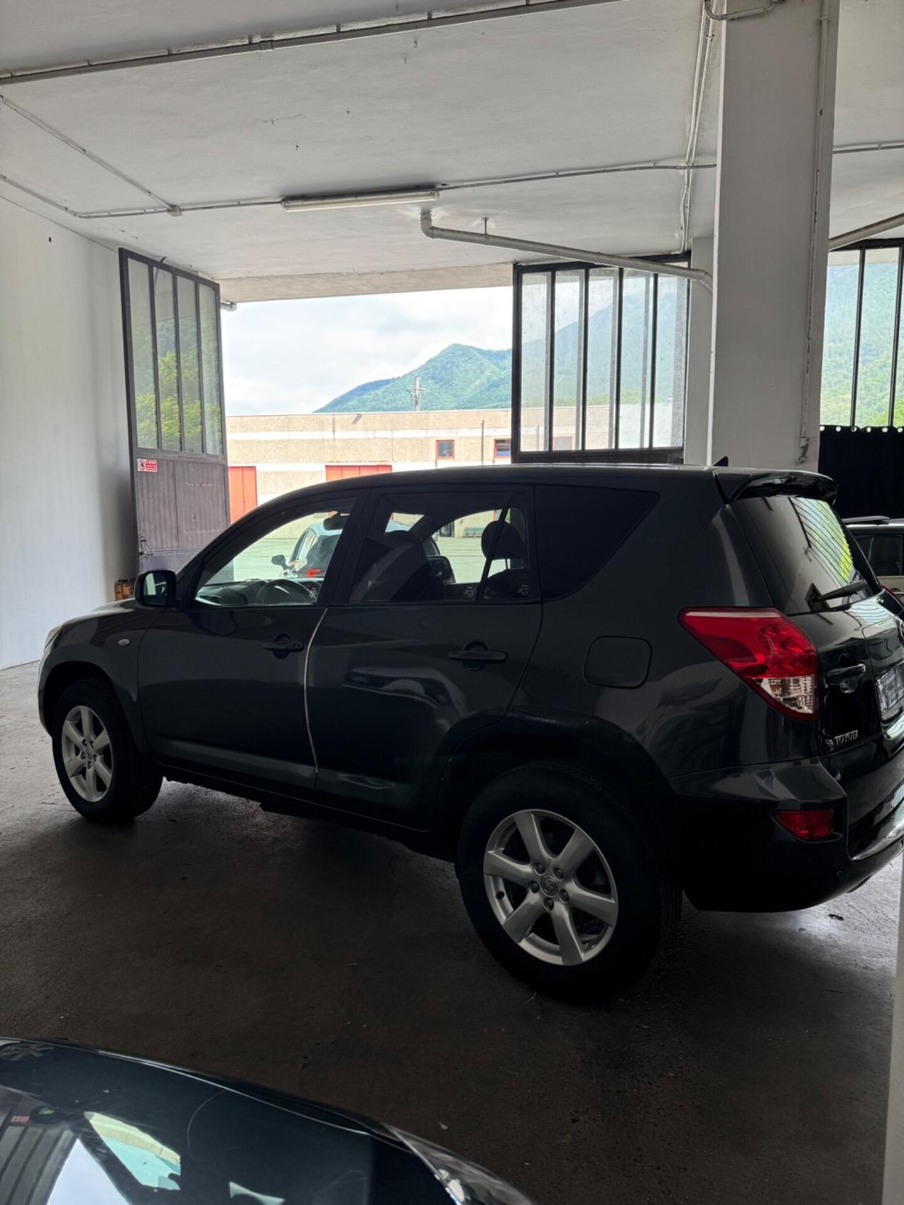 Toyota RAV 4 RAV4 Crossover 2.0 Sol