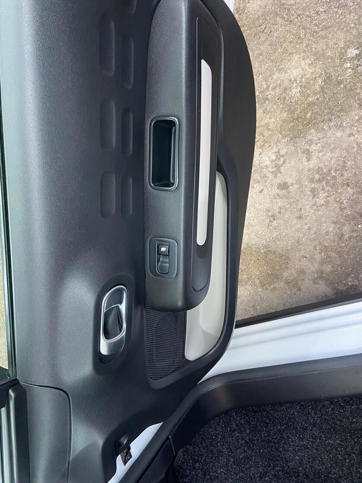 Citroen C3 BlueHDi 100 S&S Van Feel