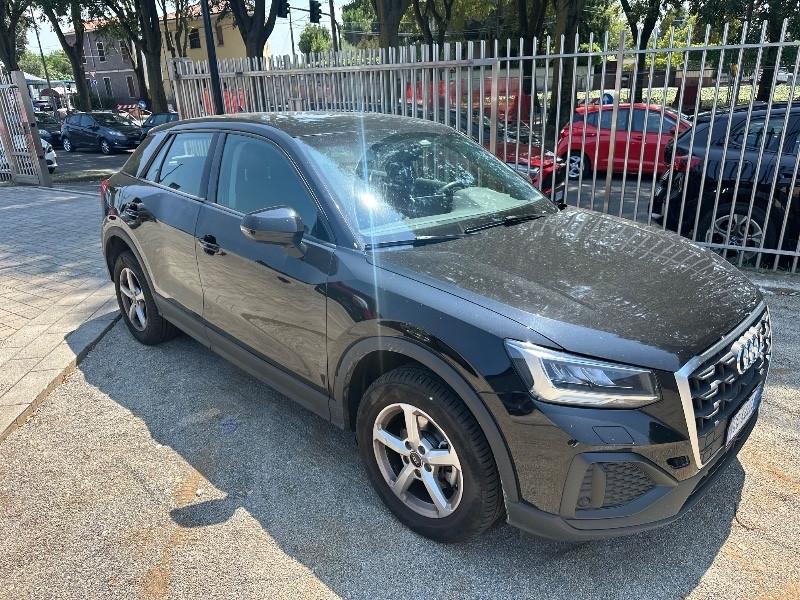 Audi Q2 35 TFSI S tronic Business