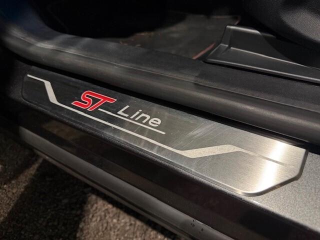 Ford Puma 1.0 EcoBoost Hybrid 125 CV S&S ST-Line X GANCIO TRAINO