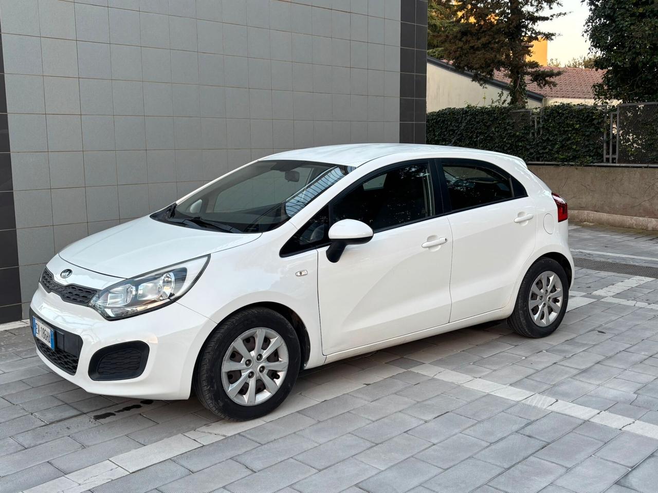 Kia Rio 1.2 CVVT 5p. Active