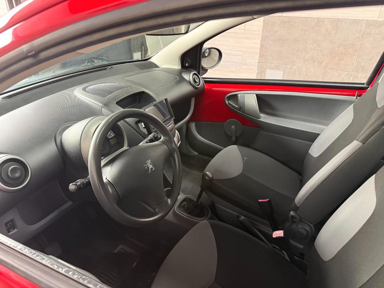 Peugeot 107 1.0 68CV 3p. Desir