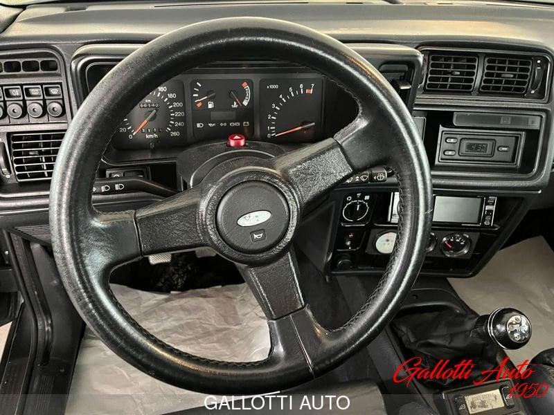 Ford Sierra 2.0i turbo 16V 4p. RS Cosworth