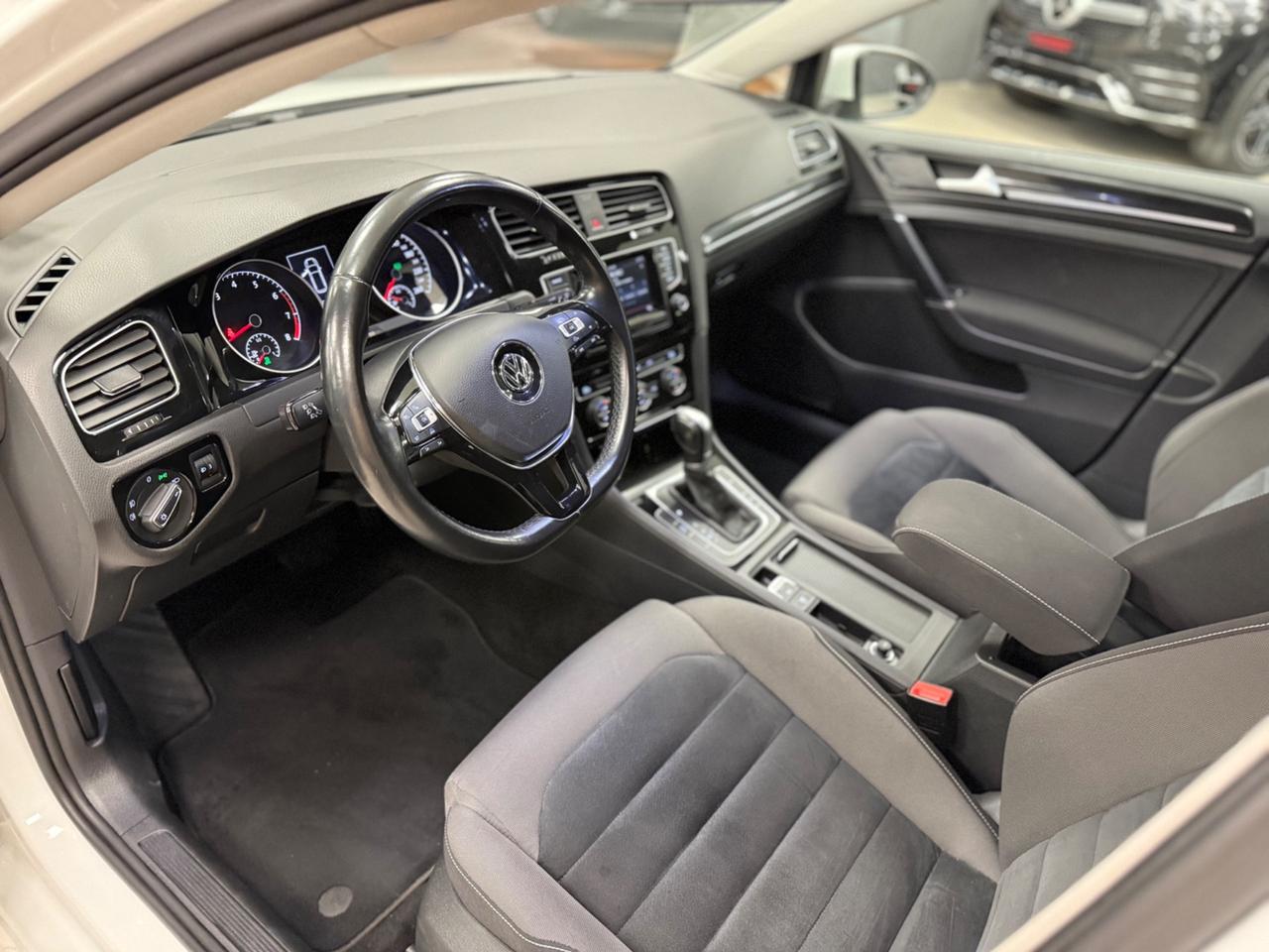Volkswagen Golf Variant 1.4 TGI DSG Highline BlueMotion