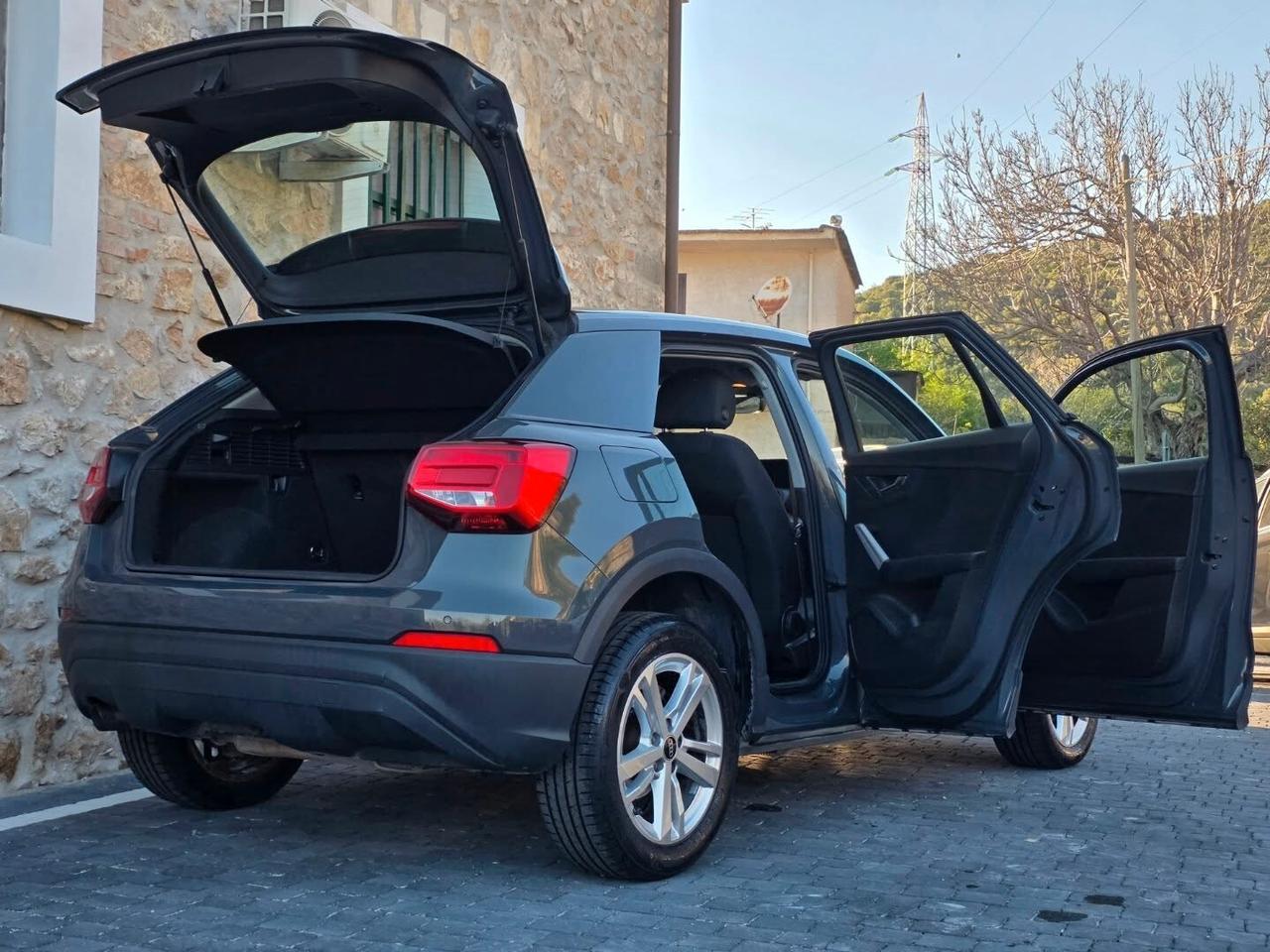 Audi Q2 1.6 TDI S tronic Business