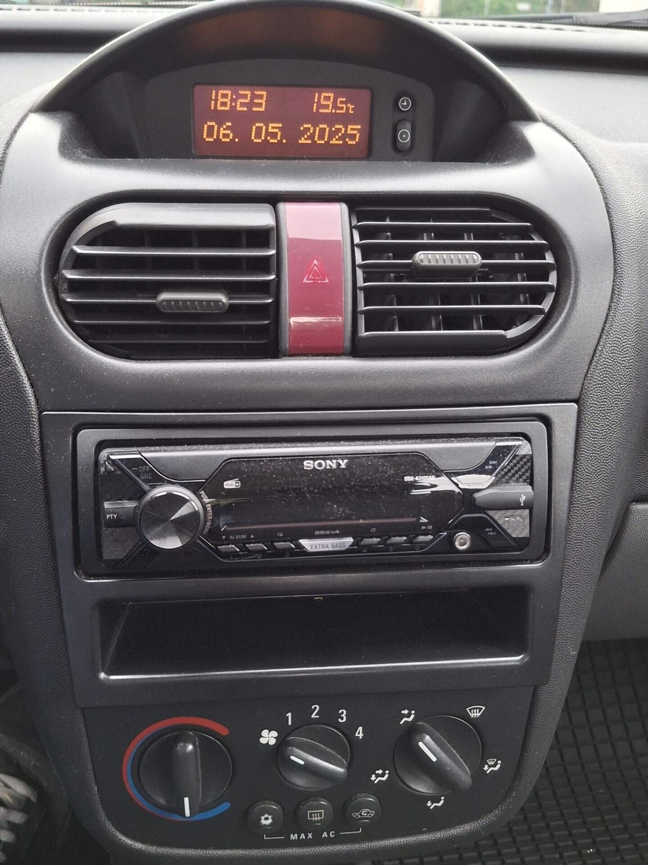 Opel Corsa 1.0i 12V cat 5 porte Comfort