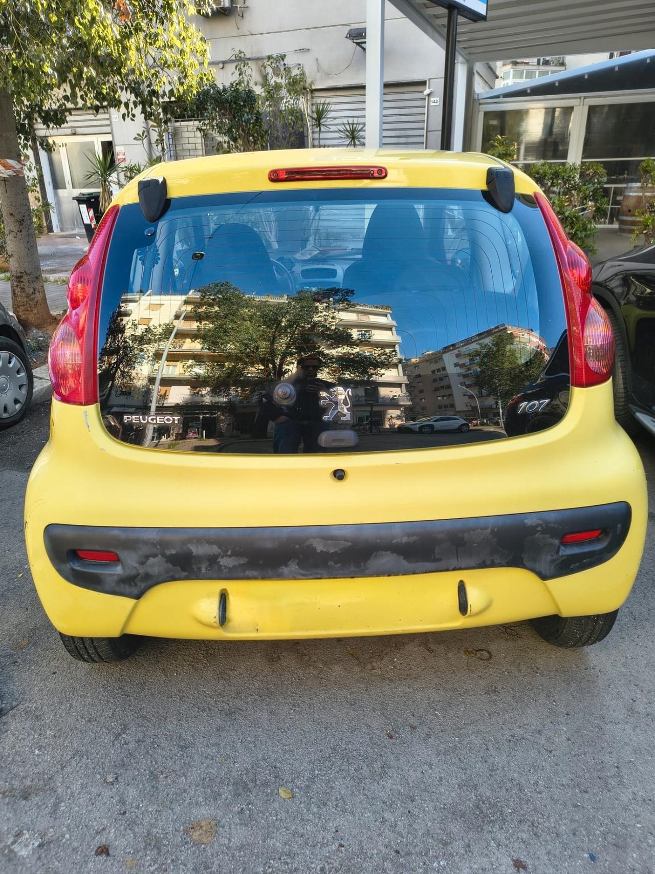 Peugeot 107 1.0 68CV 3p. Desir