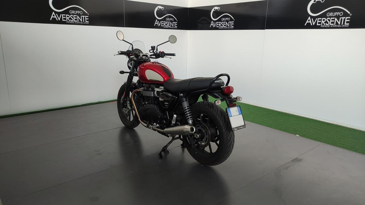 Triumph Speed Twin 900 CHROME EDITION