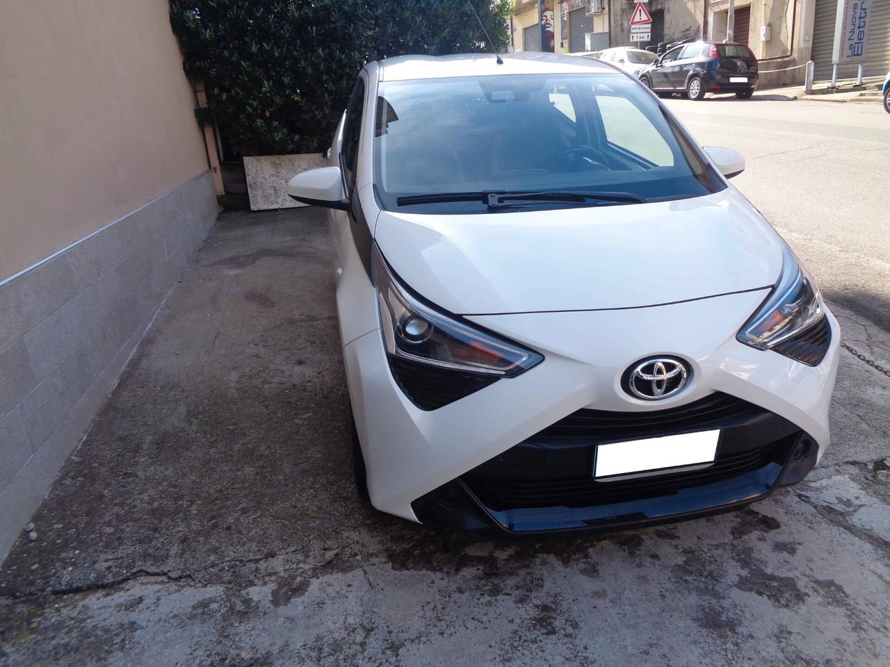 Toyota Aygo 1.0 VVT-i 72 CV x-fun (Finanziabile)