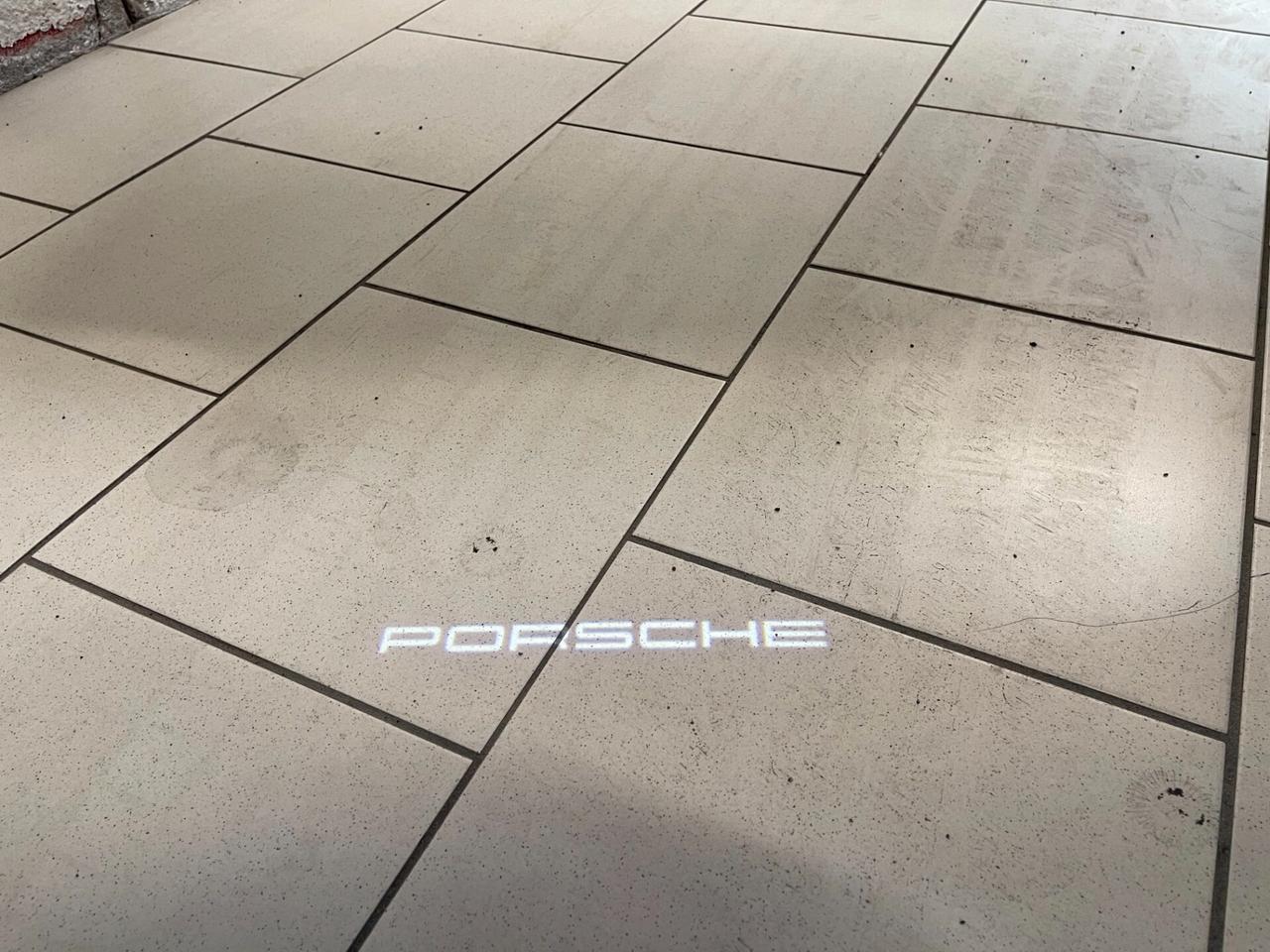 Porsche Cayenne Pacchetto Sport Carbonio-Cerchi 22 GT-Led Matrix-3.0 E-Hybrid Tiptronic-LEGGI SOTTO