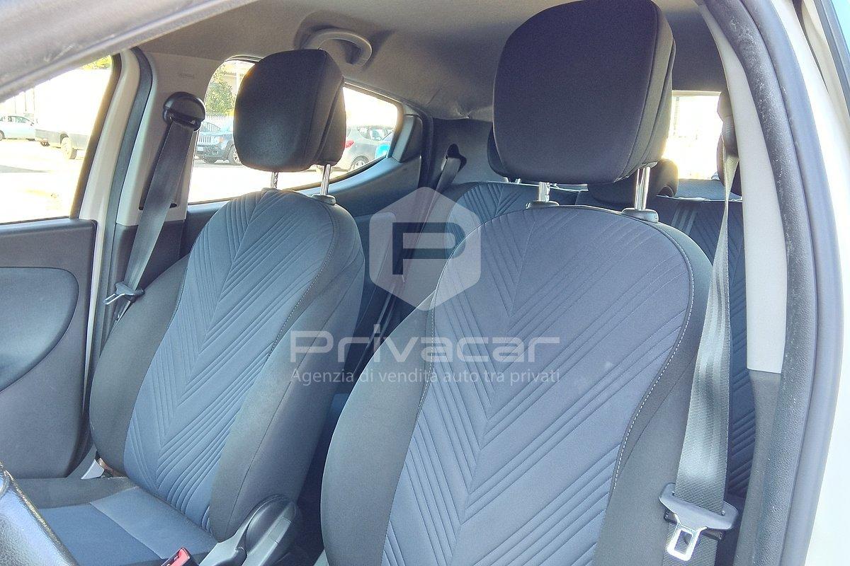 LANCIA Ypsilon 1.0 FireFly 5 porte S&S Hybrid Ecochic Silver