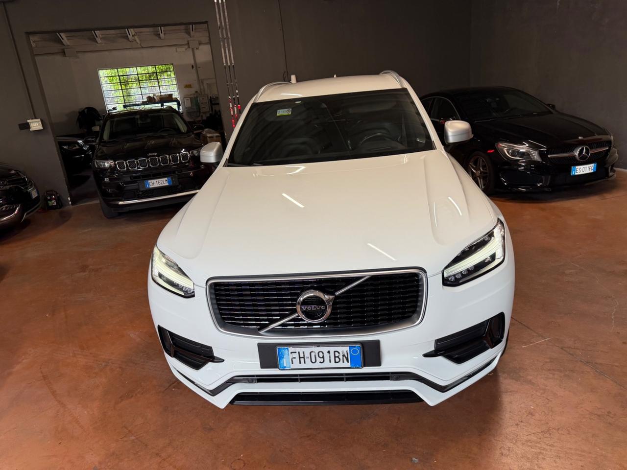 Volvo XC 90 XC90 D5 AWD Geartronic 7 posti R-design