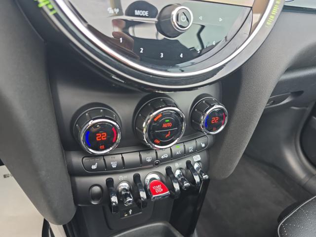MINI Mini 1.5 Cooper Cabrio