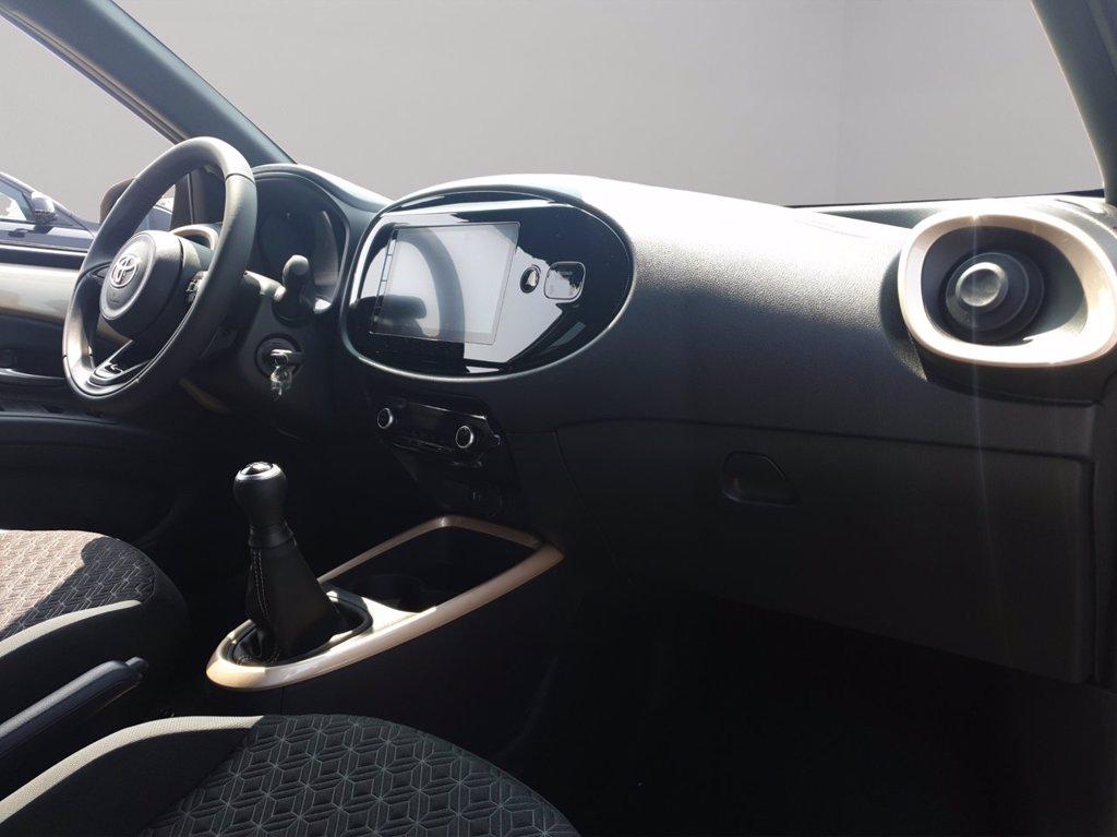 TOYOTA Aygo x 1.0 trend 72cv del 2025