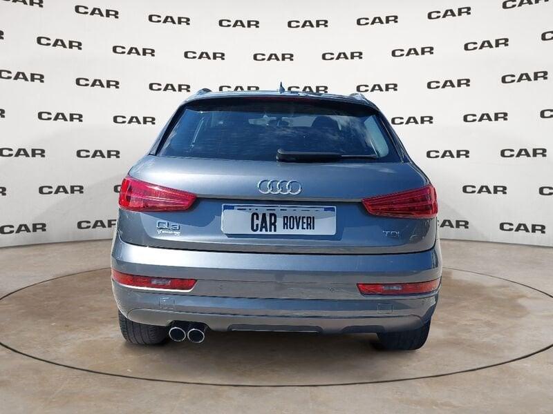 Audi Q3 2.0 TDI 120 CV Business