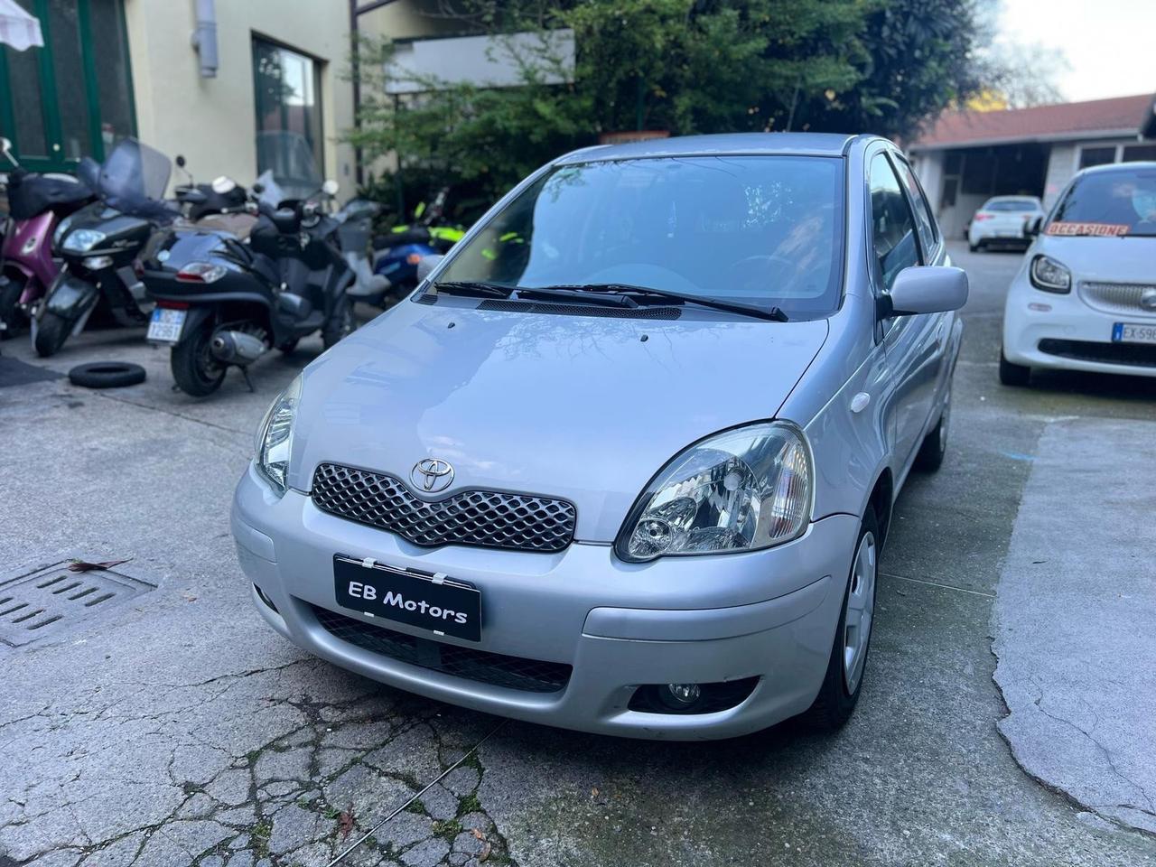 Toyota Yaris 1.0i 16V cat 5p Expo Clima