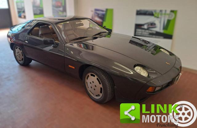 PORSCHE 928 S