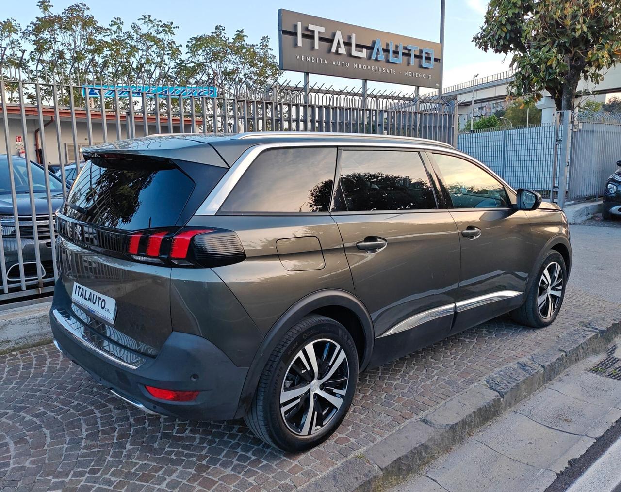 Peugeot 5008 BlueHDi 130 S&S EAT8 Allure Pack 7 POSTI