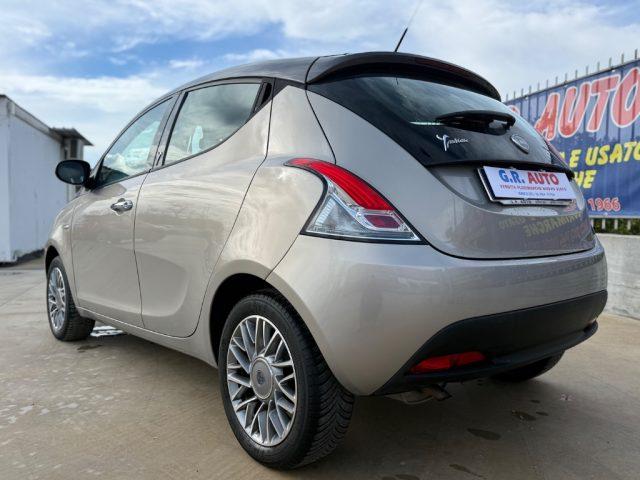 LANCIA Ypsilon 1.2 69 CV 5 porte Gold BICOLOR