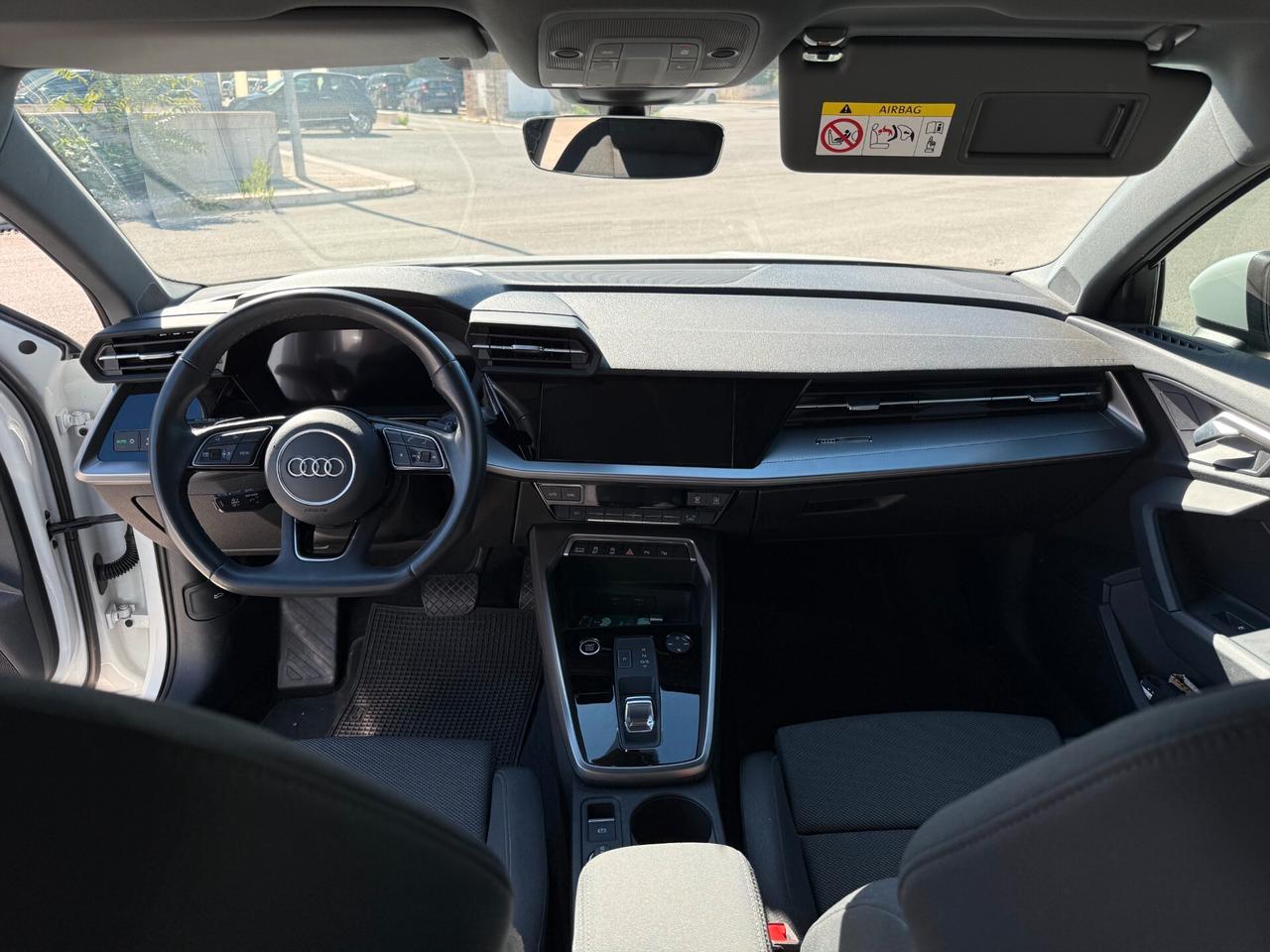 Audi A3 SPB 30 g-tron S tronic line edition